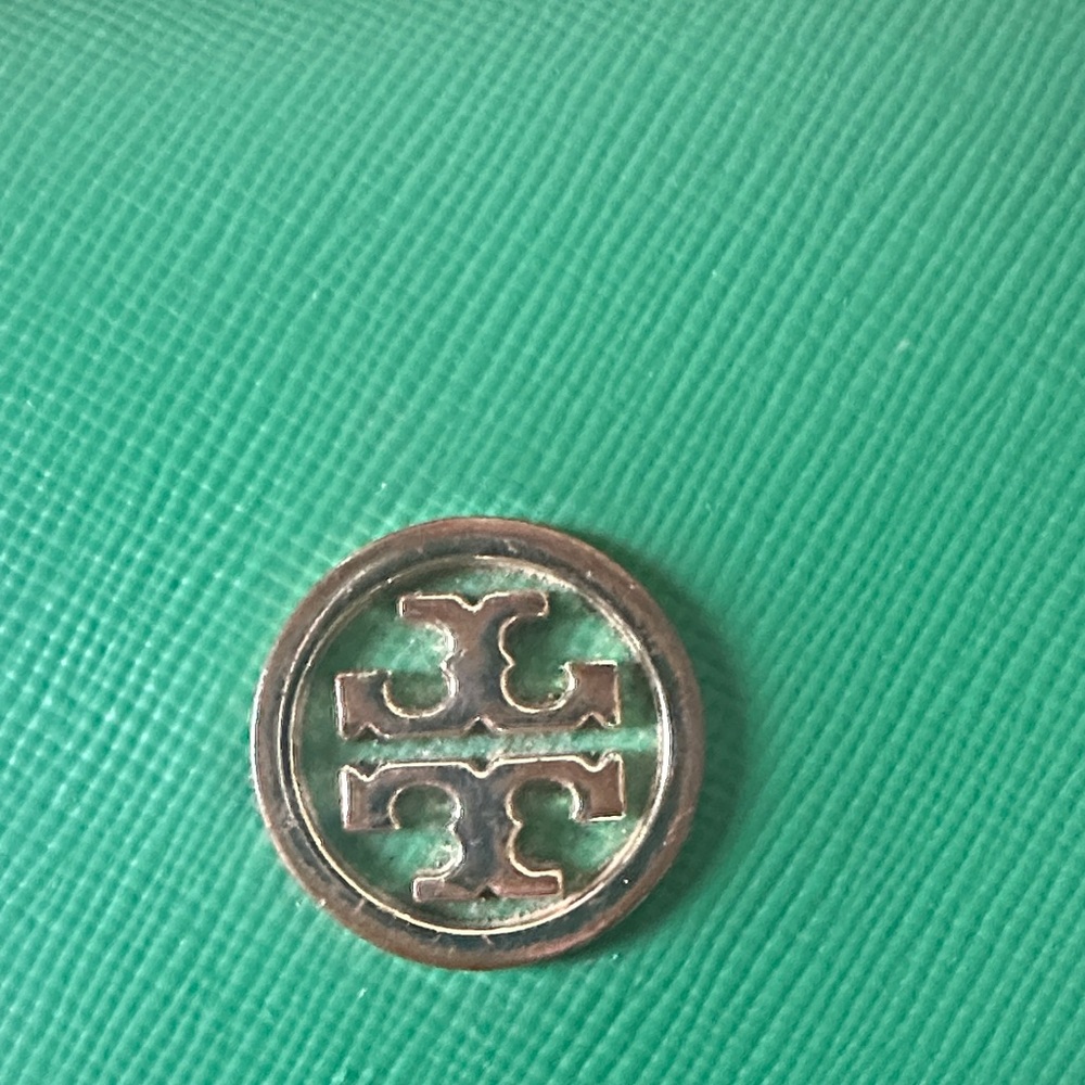 Tory Burch Bright Green Leather Continental Wallet with Gold Logo - Picture 5 of 13